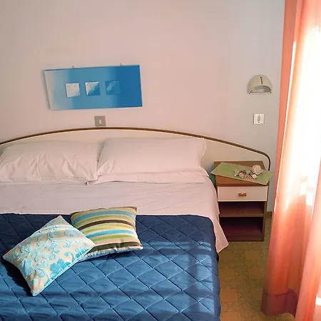 Gialpina Hotel *
