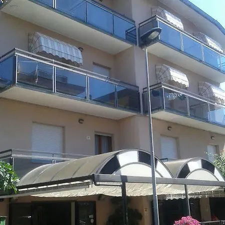 Gialpina ホテル Viserba Di Rimini