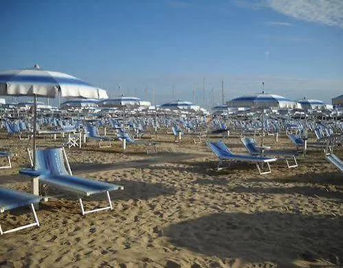 מלון Gialpina Viserba Di Rimini